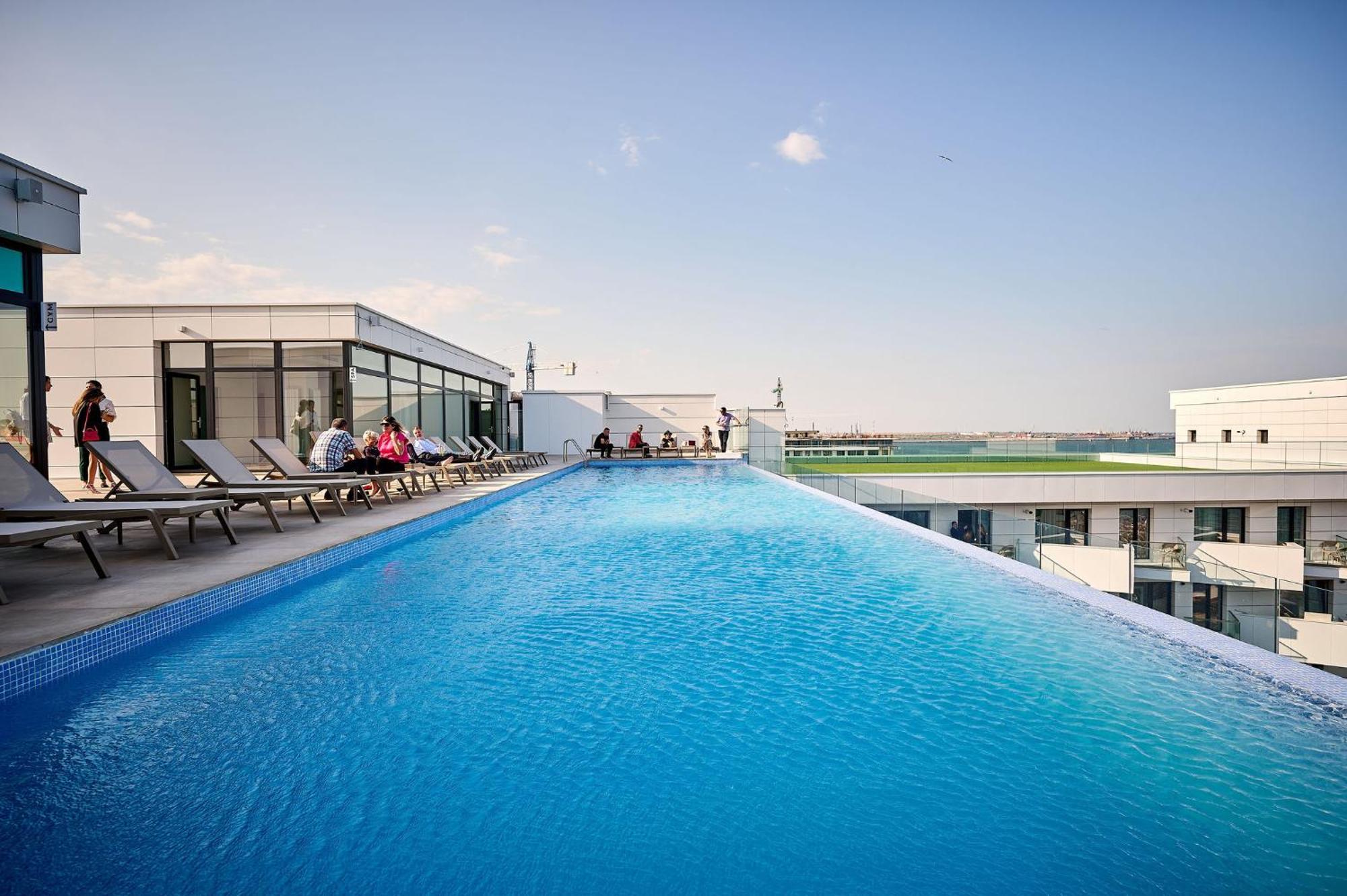Soleil Anne Studio In Infinity Beach Resort - Parking Mamaia Esterno foto